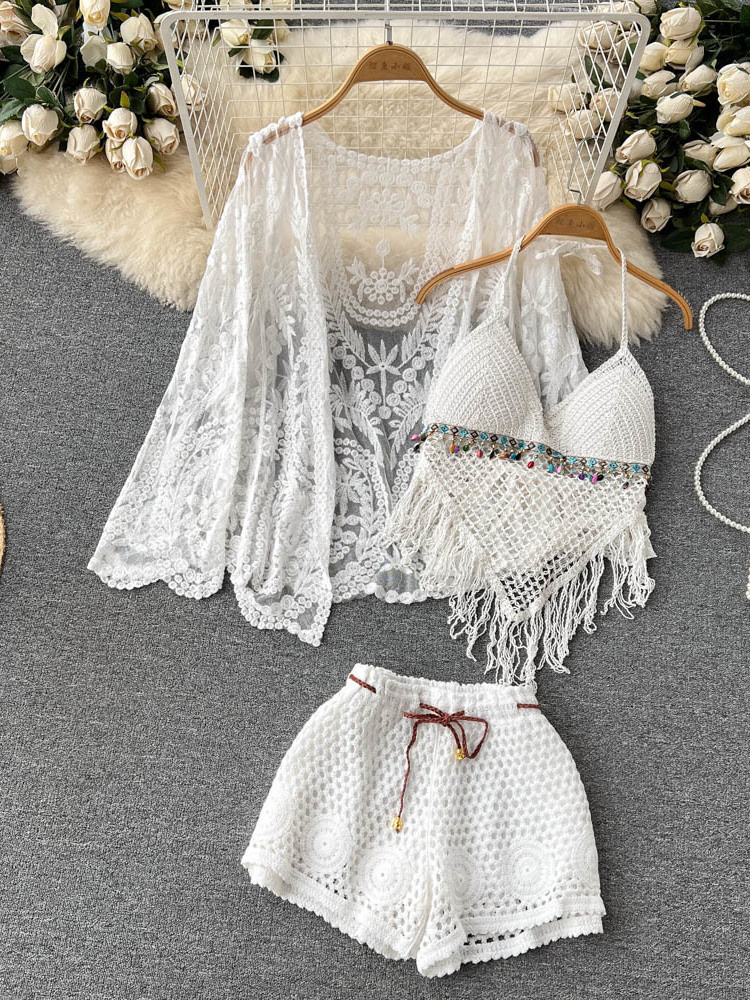 Embroidery Cardigan - 夏の新作ホリデースーツ レディース レース刺繍カーディガン+タッセルネックトップ+透かし彫りショートパンツ 3点セット H066