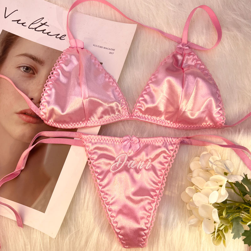Embroidery Underwear - カスタムネーム入りTバック三角ブラセット 2点セット セクシーな女の子向け刺繍文字入りGストリング レディース ベビーピンク ホルター下着