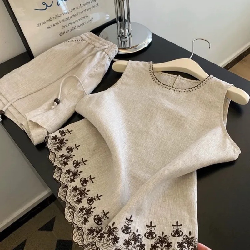 シンプルなオールドマネースタイルの綿麻ヘビーインダストリー刺 - Embroidery Uniform のレビューと価格