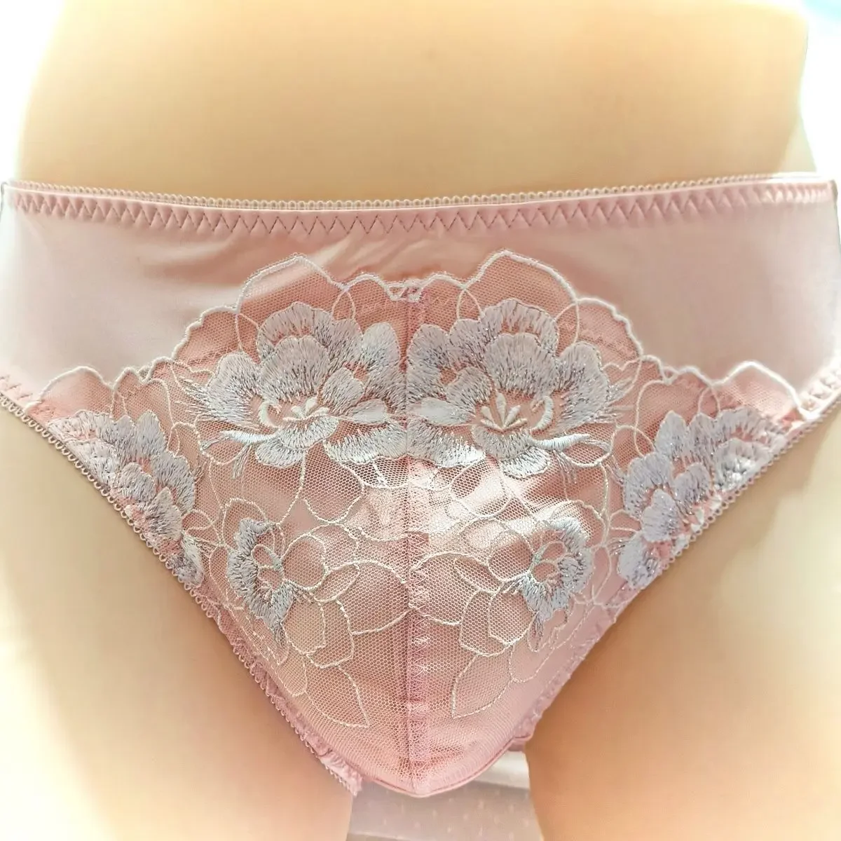 メンズレース刺繍ピンクブリーフライブショーダンス下着DJクラ - Embroidery Underwear のレビューと価格