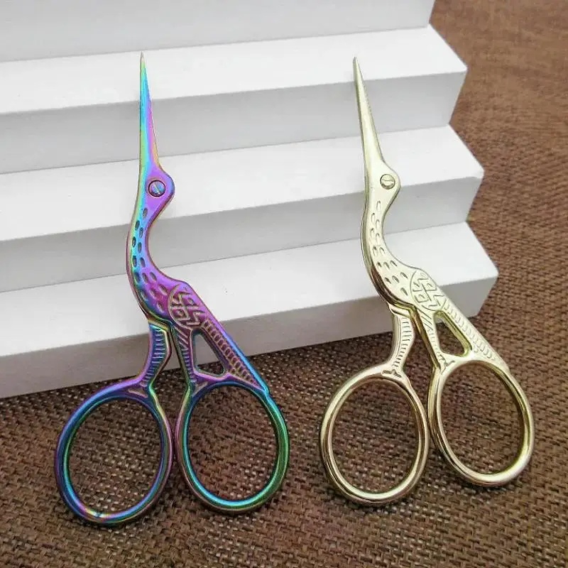 クレーンマウスシザー レトロクロスステッチ アンティークブラ - Embroidery Scissors Small のレビューと価格