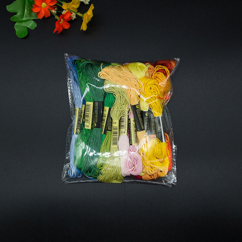 C 24/100/50 マルチカラークロス糸 コットン縫い糸 - Embroidery Service のレビューと価格
