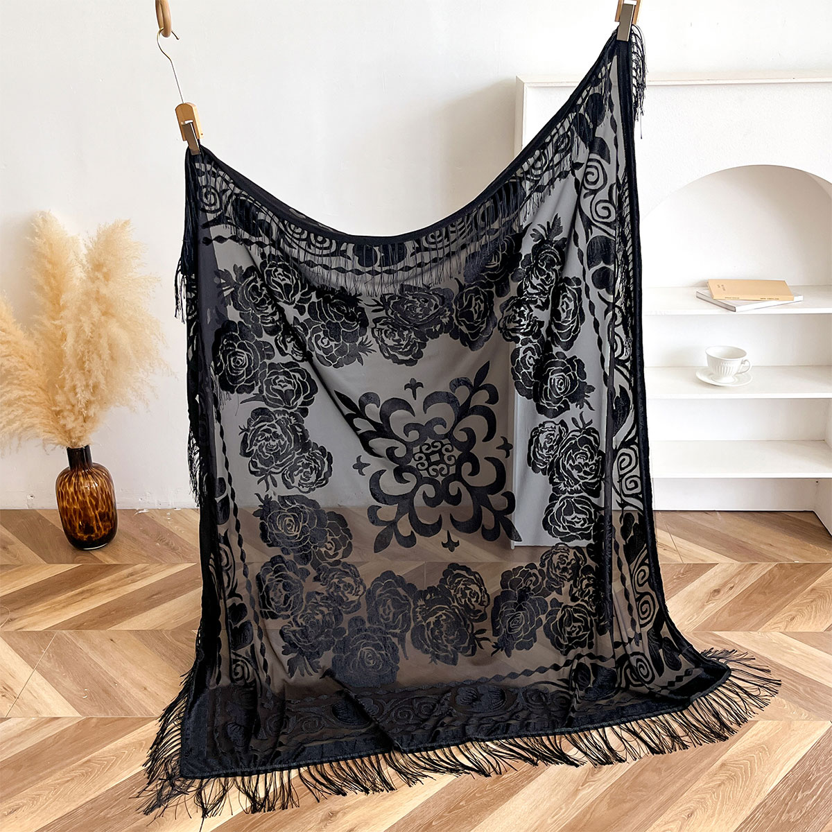 レトロベルベットタッセルスカーフ花柄刺繍暖かいアウターショー - Embroidery Shawl のレビューと価格