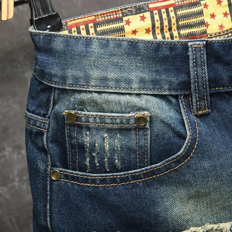 新しい欧米風ダメージ加工刺繍パッチ付き5インチ丈ジーンズメン - Embroidery Motif のレビューと価格