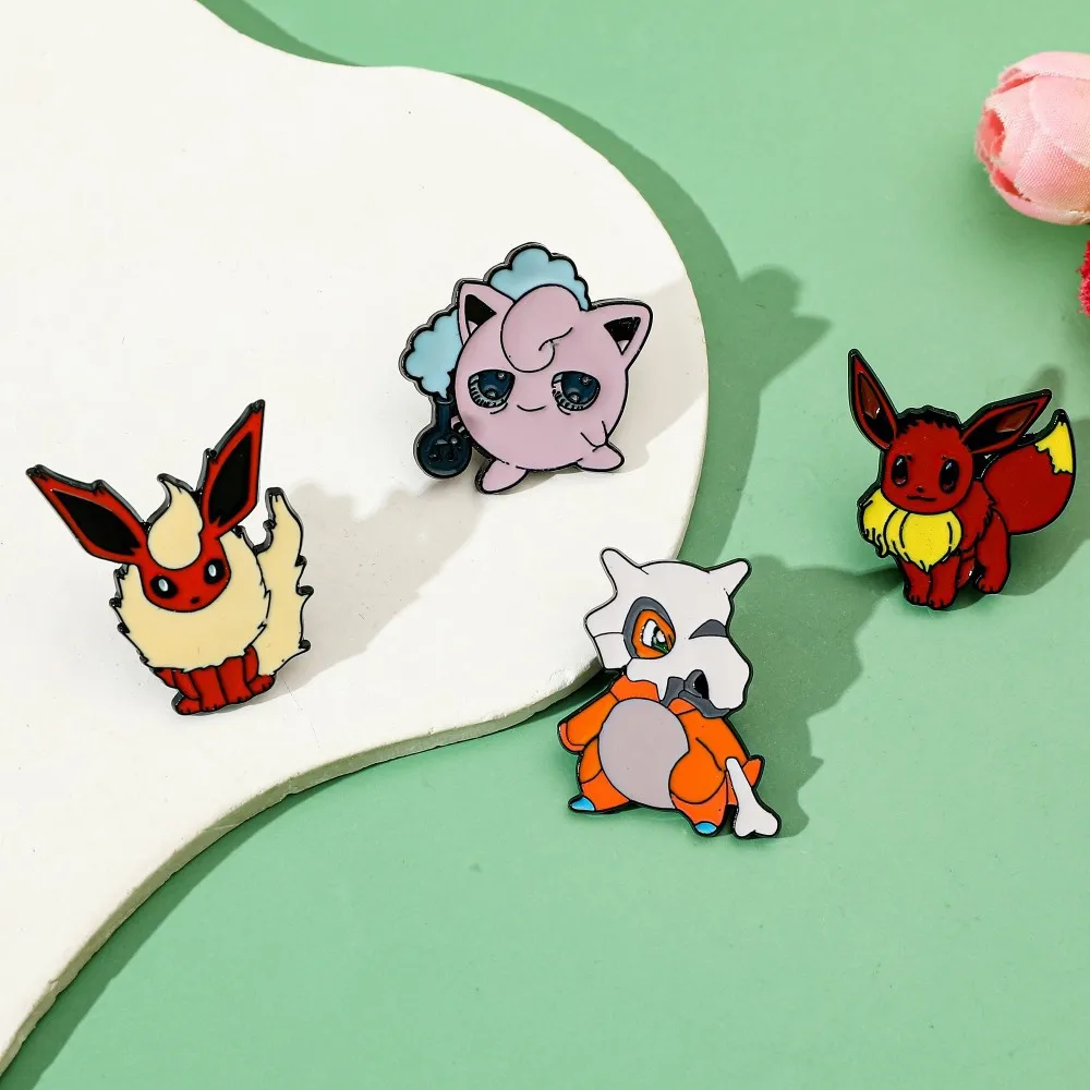 4 個のキャラクター漫画ブローチ Flareon Jiggl - Embroidery Outfit のレビューと価格