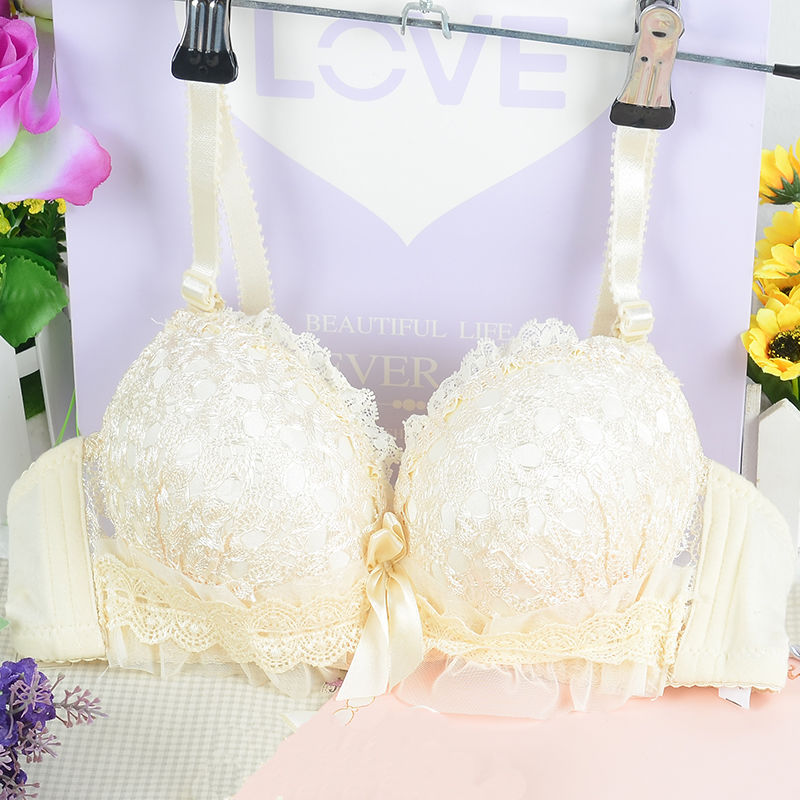 新しいセクシーなブラジャーワイヤレス女性のプッシュアップ白黒 - Embroidery Underwear のレビューと価格